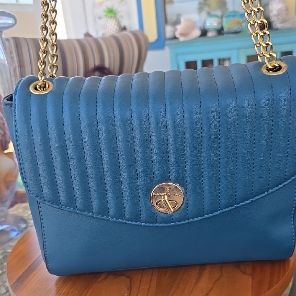 Bandolino Wedgewood Blue Leather Crossbody w/Gold Chain & Matching Leather Strap